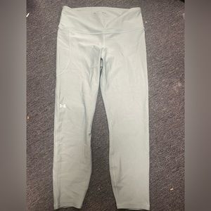 Woman’s large under armour leggings